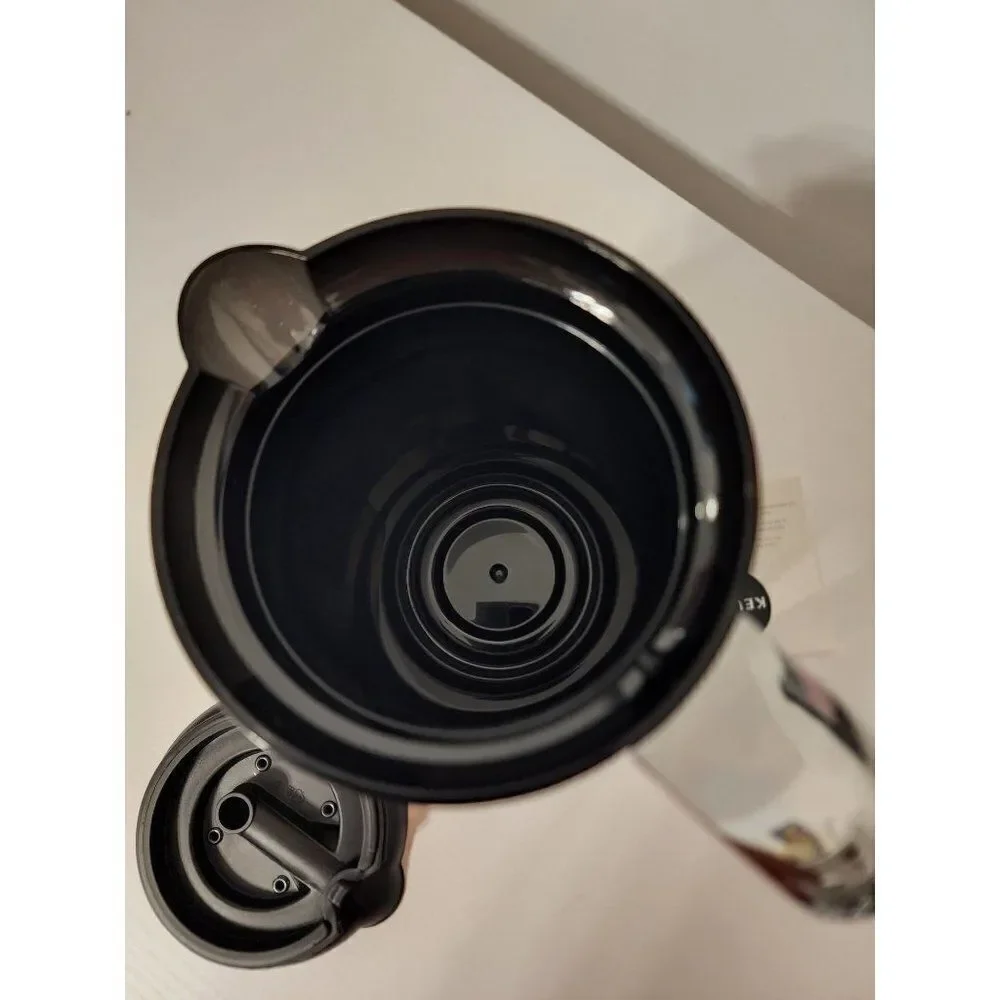 NWT Keurig coffee Carafe 2.0 Insulated, Black